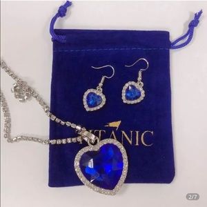 Titanic inspired Heart of the Ocean blue diamond
